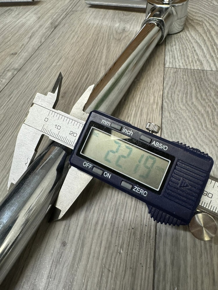 CB Tom Drum Arms 22mm / Chrome Hardware (Pair) #VU2