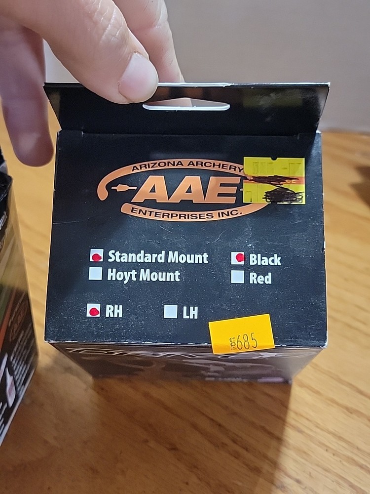 AAE Archery Driven Arrow Rest - Black - Right Hand - CAR200