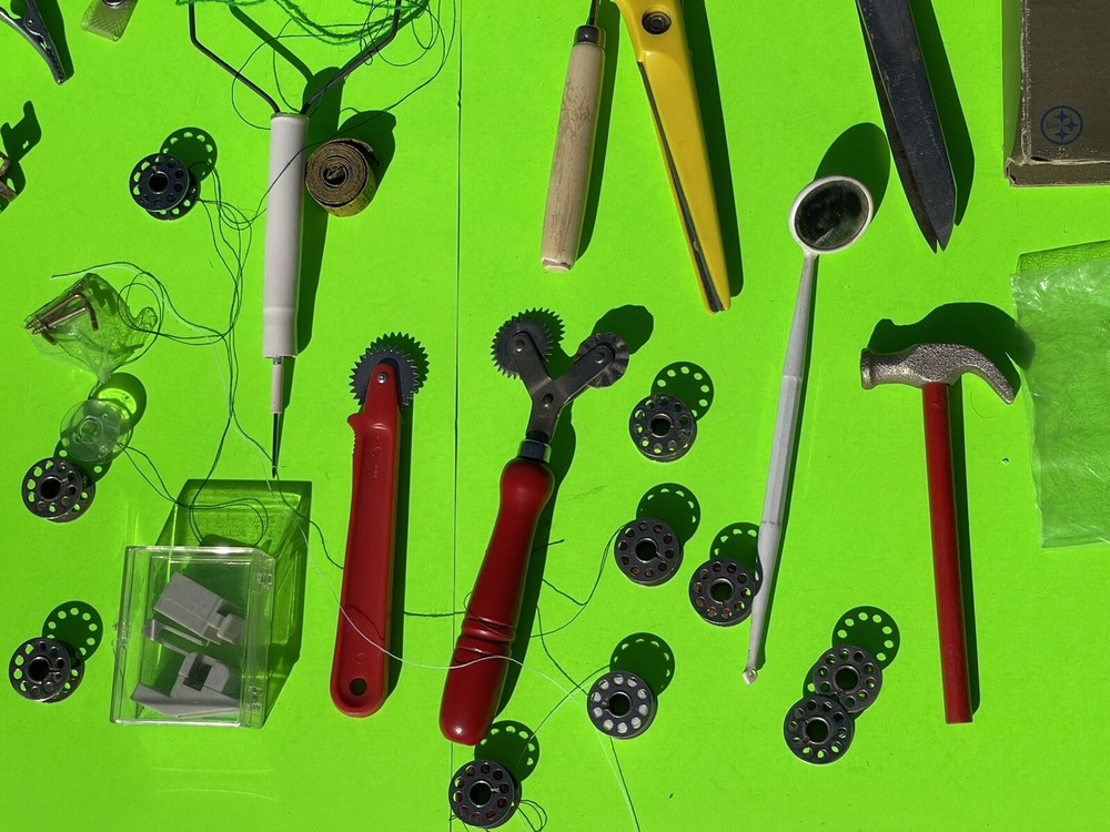 SEWING ACCESSORIES LOT