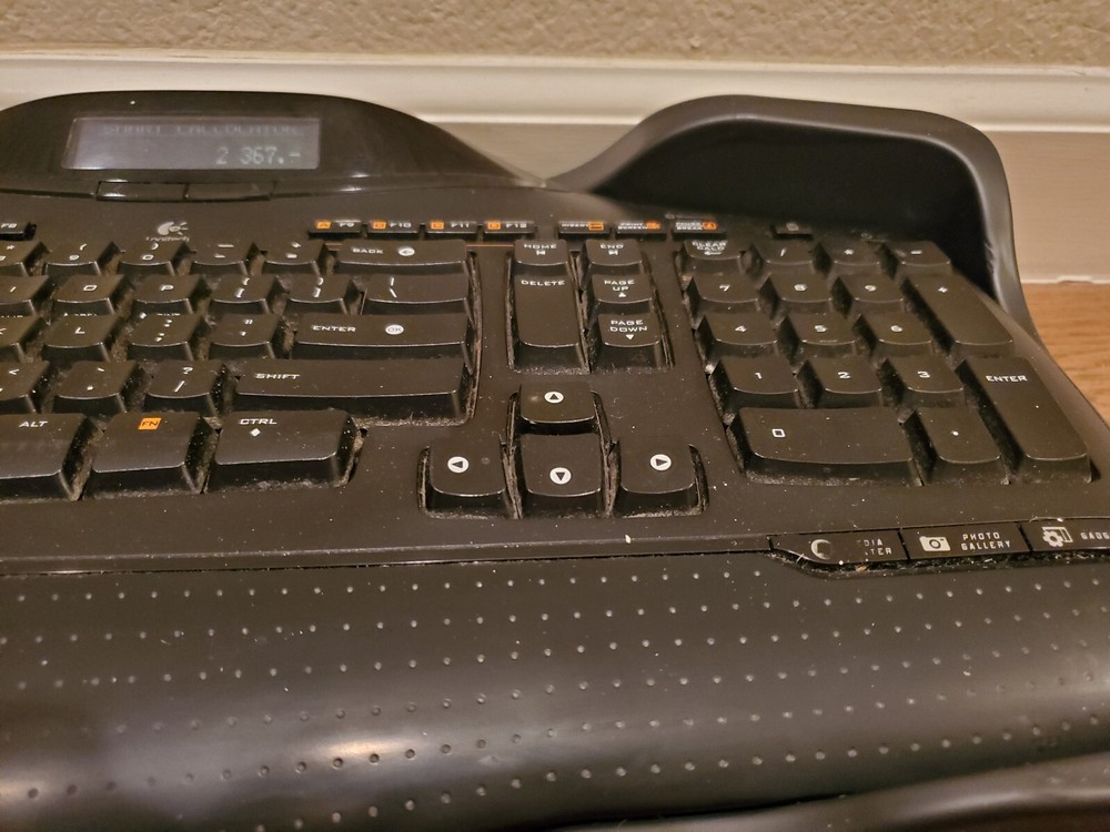 Logitech Cordless Desktop Keyboard & Mouse Combo MX5500 Poor Condition