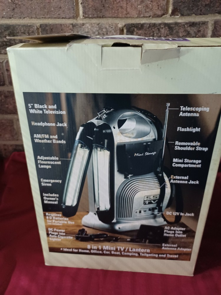 8 N 1 Mini TV/ Lantern