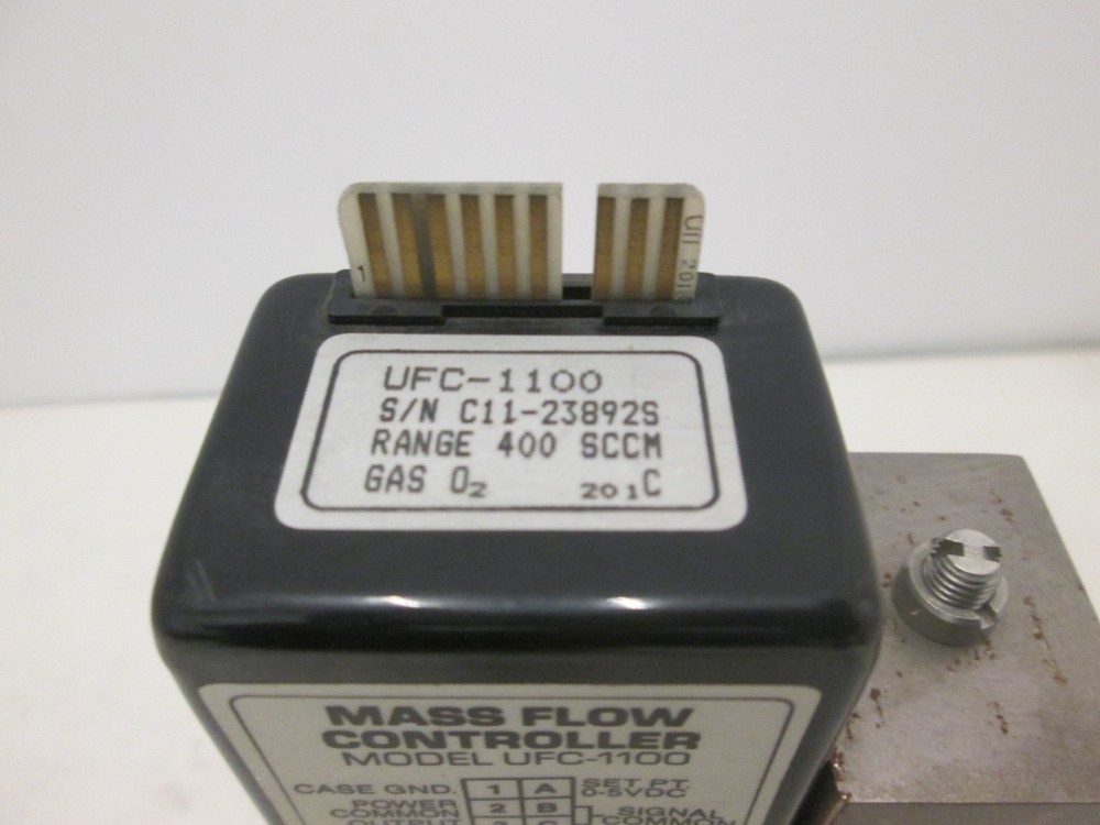 Unit UFC-1100, Mass Flow Controller MFC, O2, 400 SCCM, Used