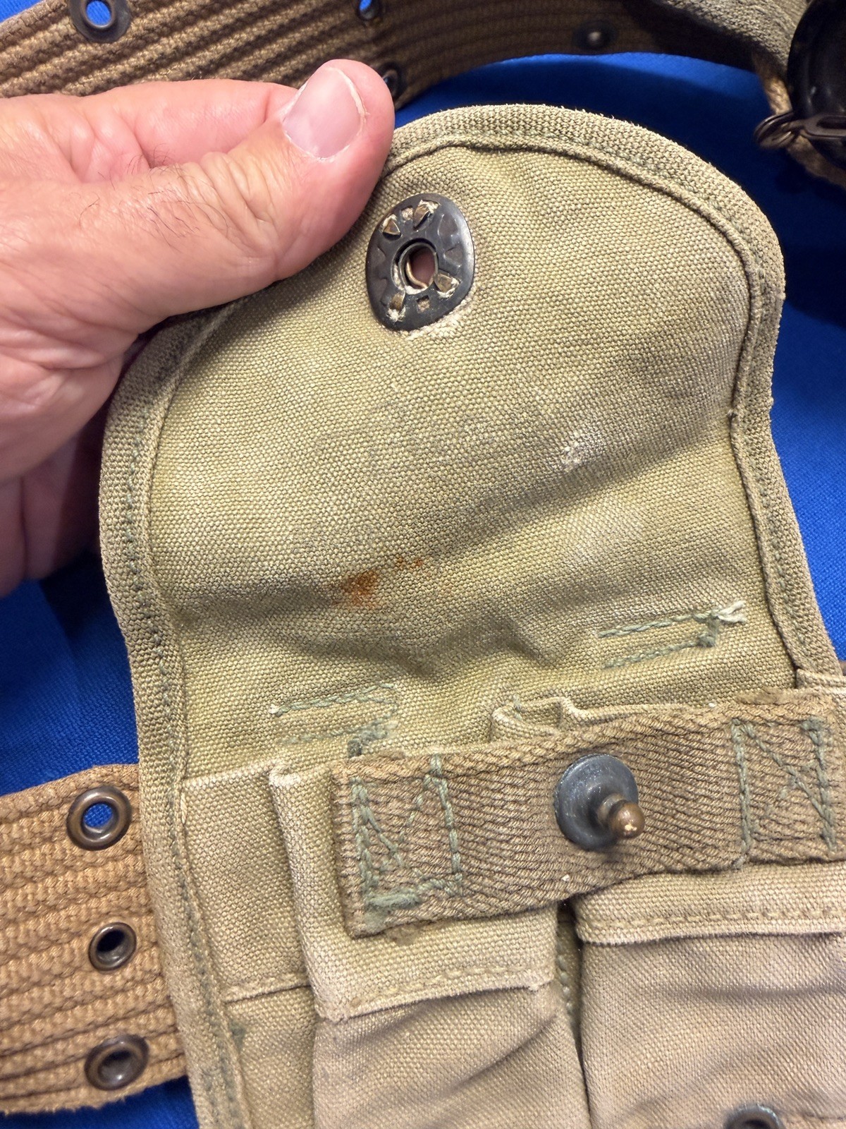 US WW2 Camillus Bayonet Fighting Knife w/ Scabbard canteen, belt and ammo pouch