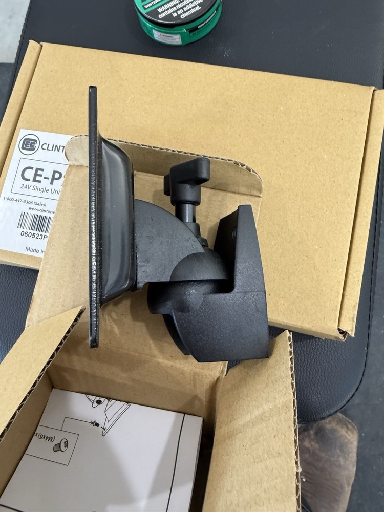 Clinton Electronics CE-LA19X Small Adjustable Wall Mount