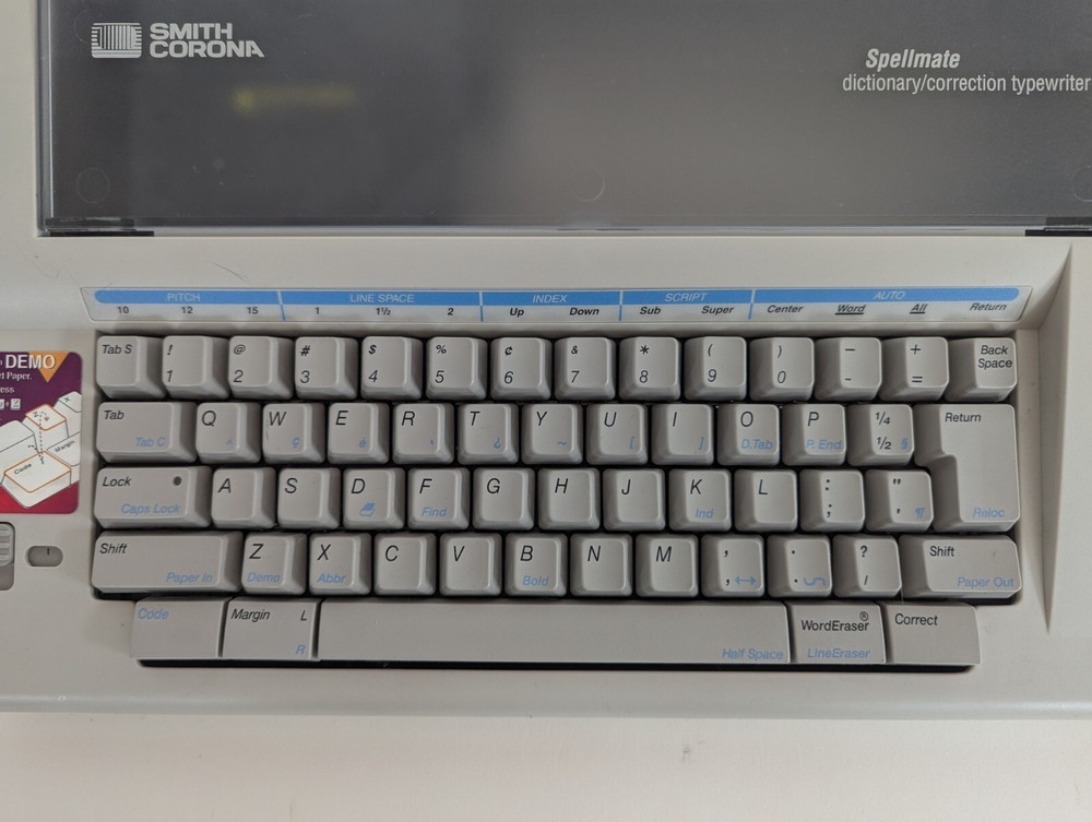 SMITH CORONA Typewriter SPELLMATE Model NA2HH W Lid Missing Handle