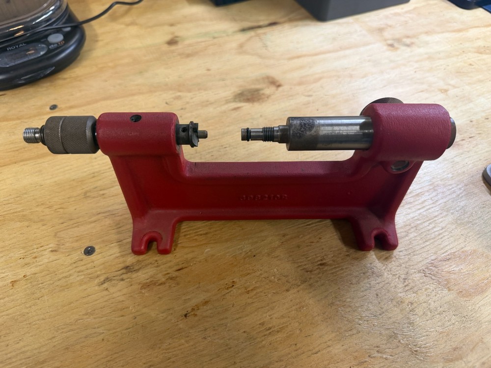 HORNADY LOCK-N-LOAD CAM-LOCK CASE TRIMMER NO HANDLE!