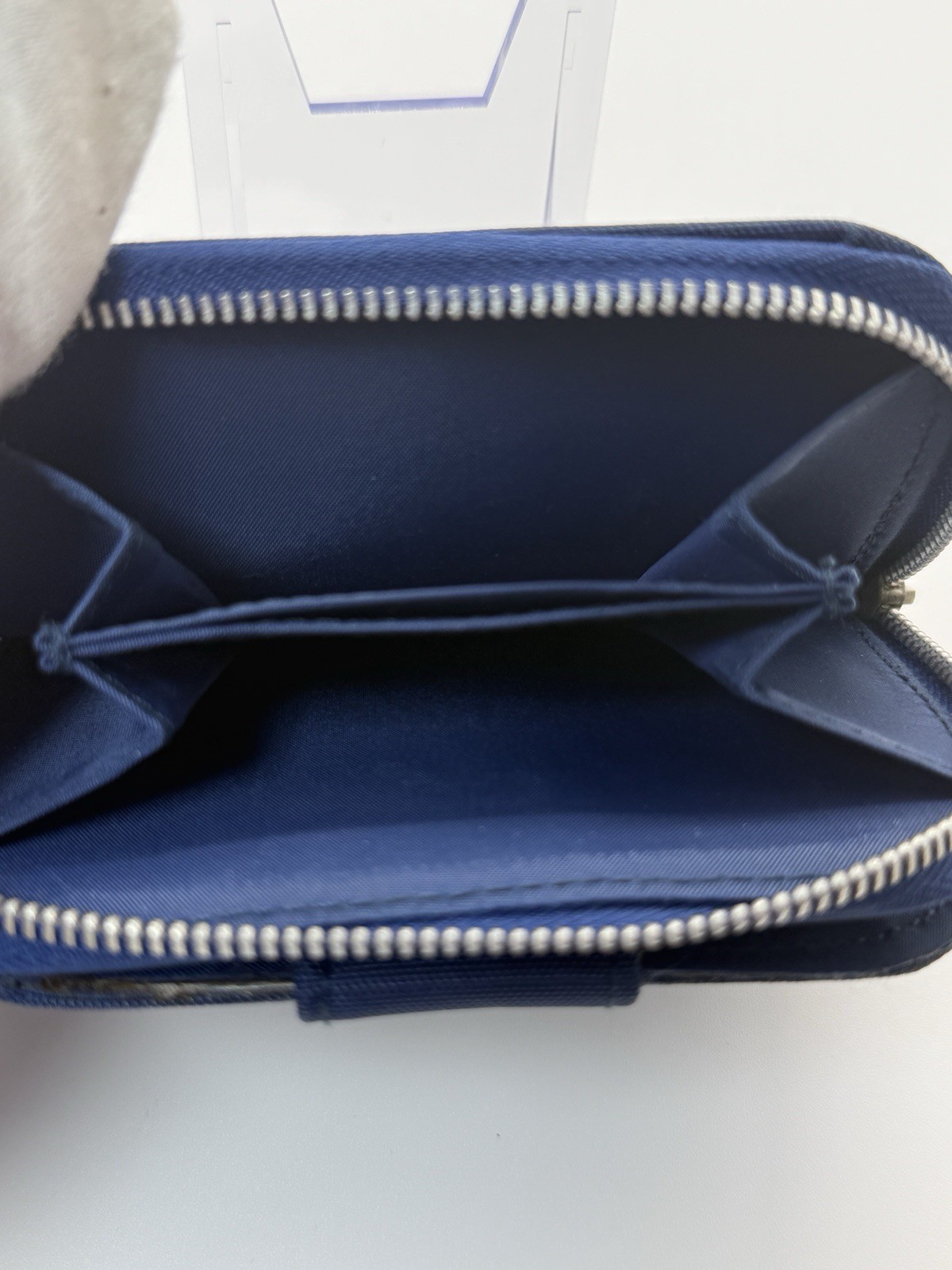 BLUE SCOOBY DOO Wallet With Flowers Zipper