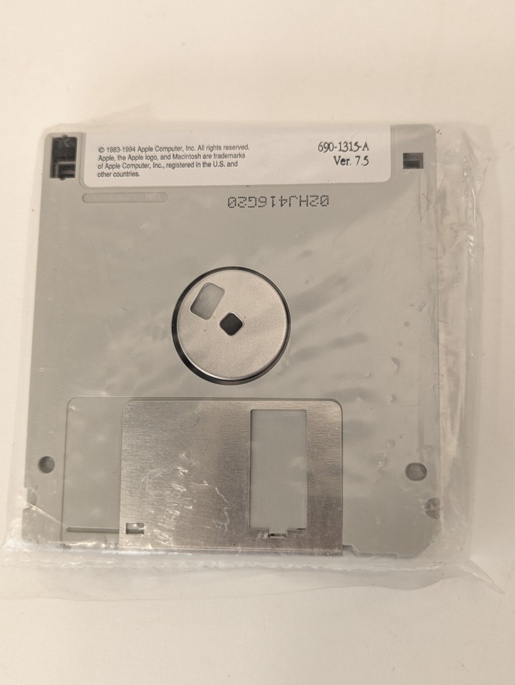 Sealed NOS 4-Disk Set Macintosh System 7.5 Installations Disks Vtg Computing