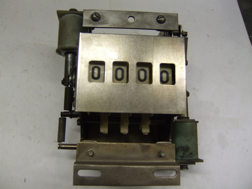 Bally bingo pinball 4-DIGIT COUNTER