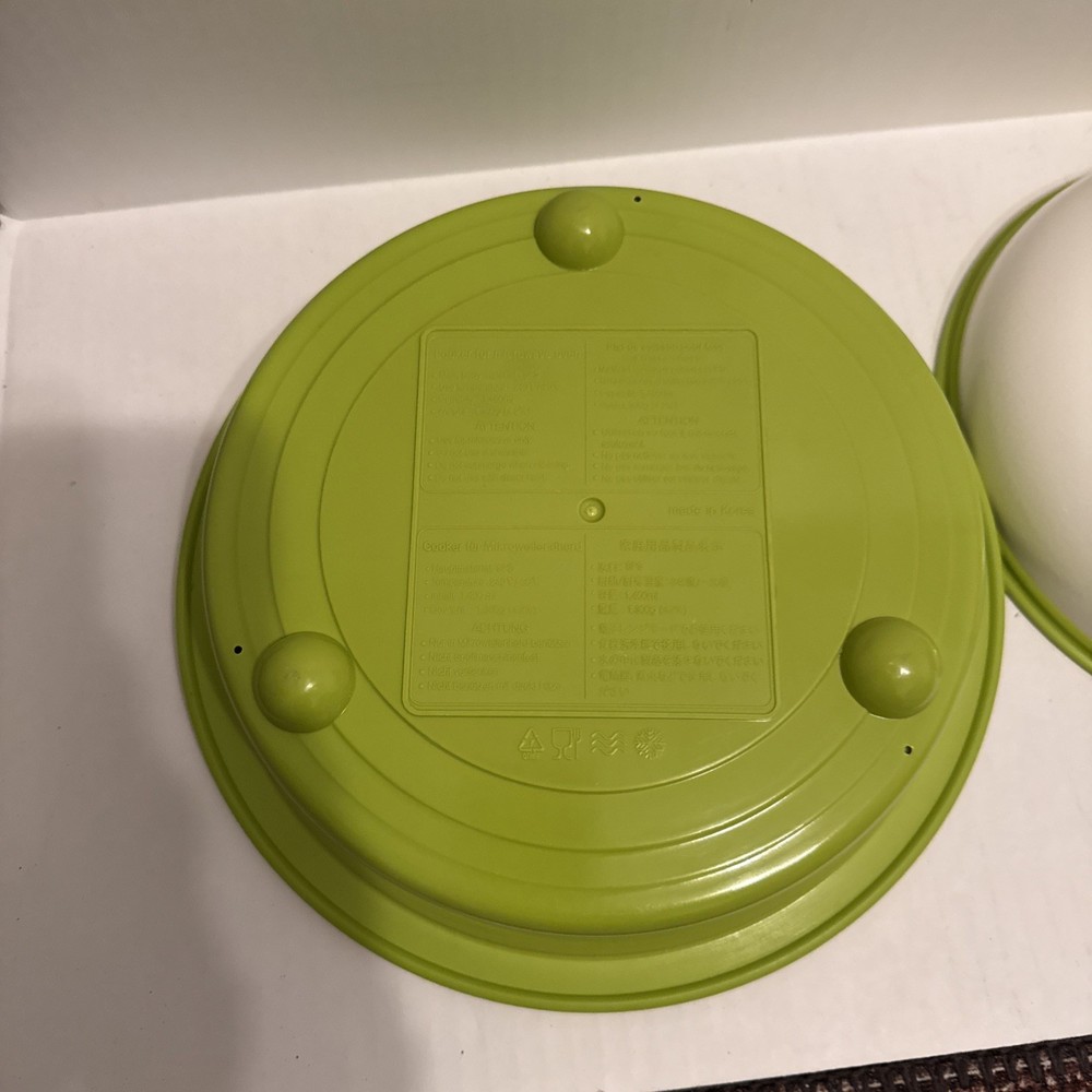 Range Mate Microwave Cooker with Muffin Pan & Steamer Insert - Green