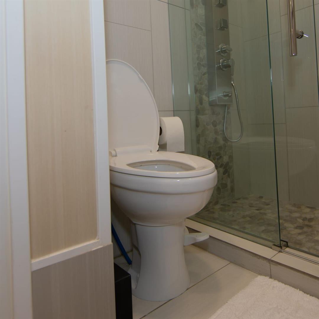 Lippert Components 2023038024 Flow Max ™ TOILET COMPONENTS RV