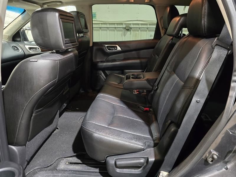 PATHFINDR 2013 Glove Box 608613