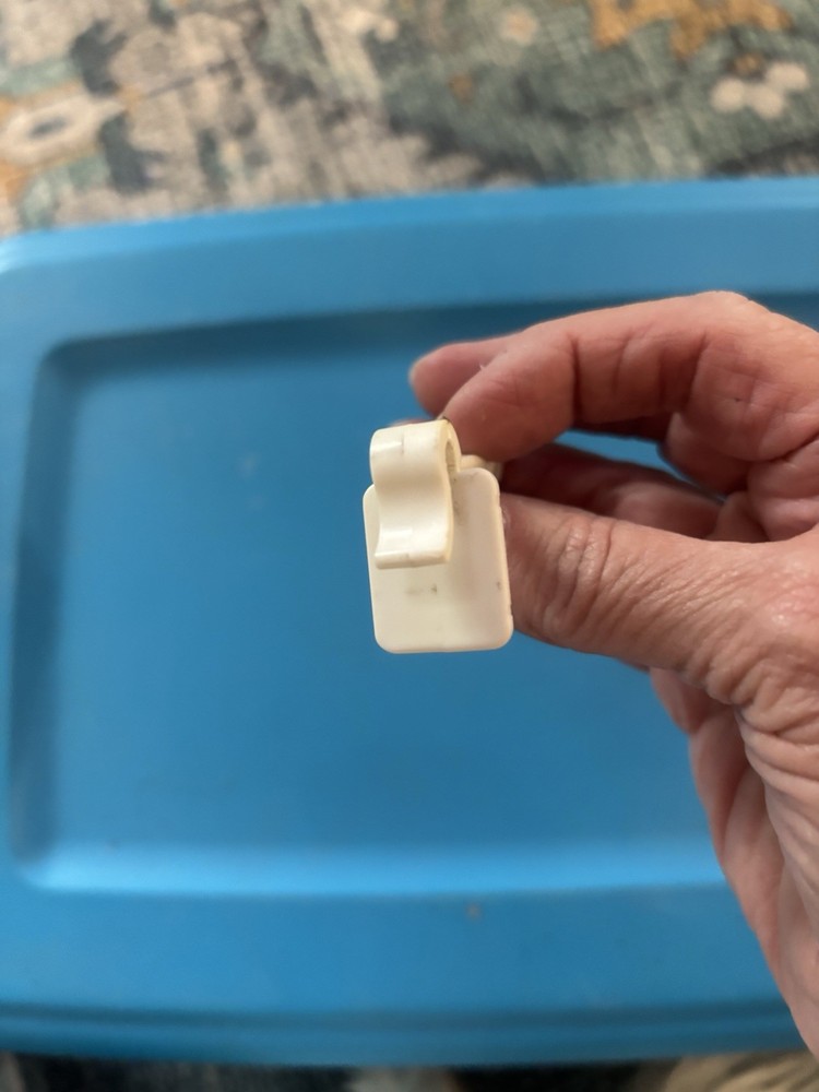 2 Inche Wire Rack Plastic Hooks