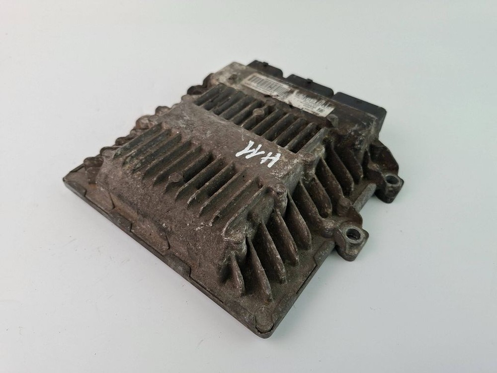 Peugeot 207 2008 Engine Control Unit ECU 9663384280 BVV2935