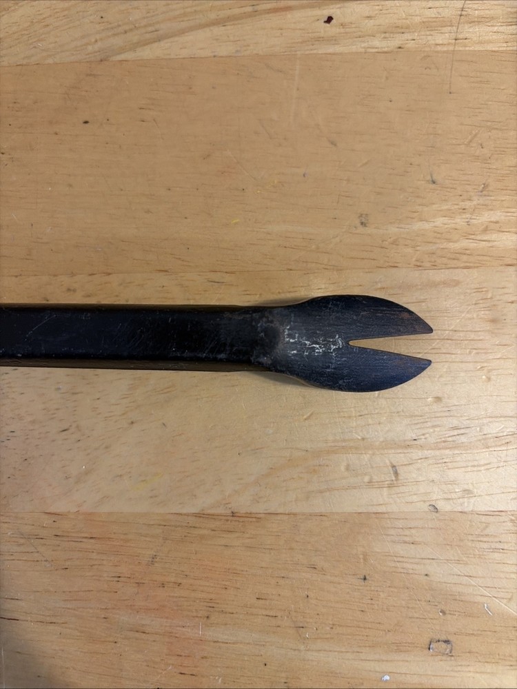 Vaughan Bear Claw Nail Puller 12 Inches