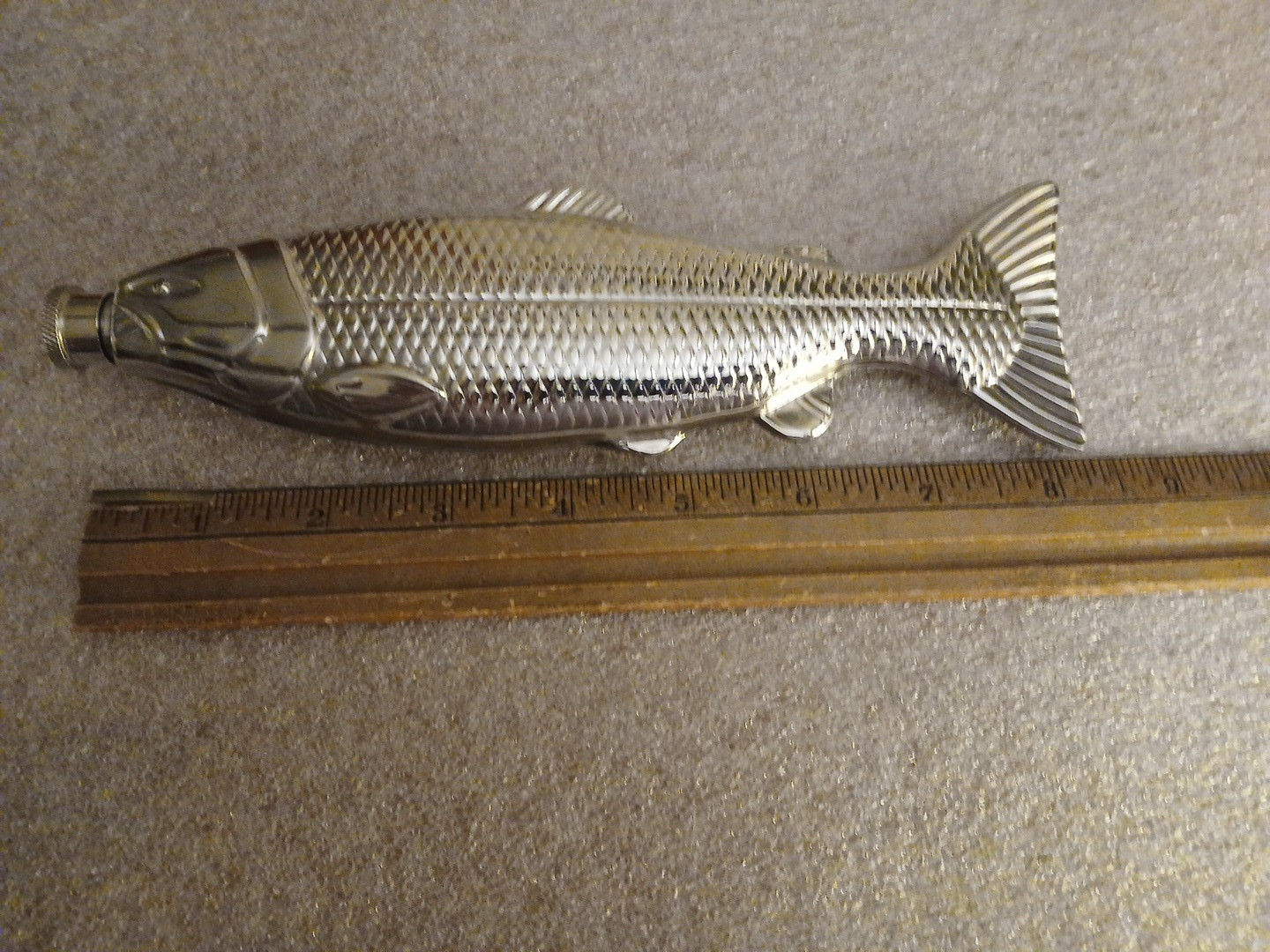 Novelty Stainless Steel Fish Flask – Great Gift for Fisherman