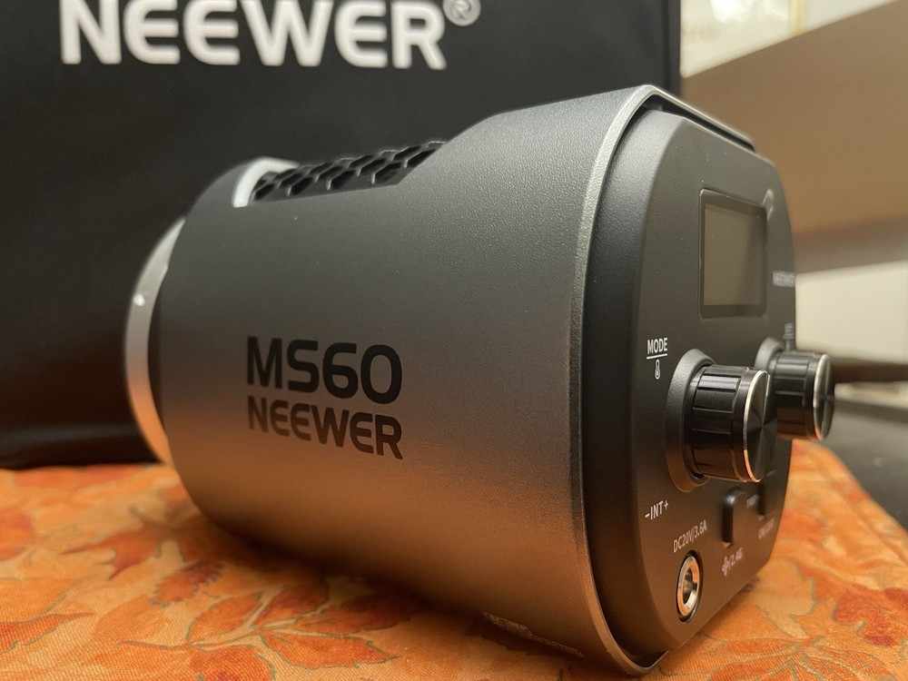 Neewer MS60 Mini LED Video Light Portable Wireless Trigger Hot/Cold Shoe