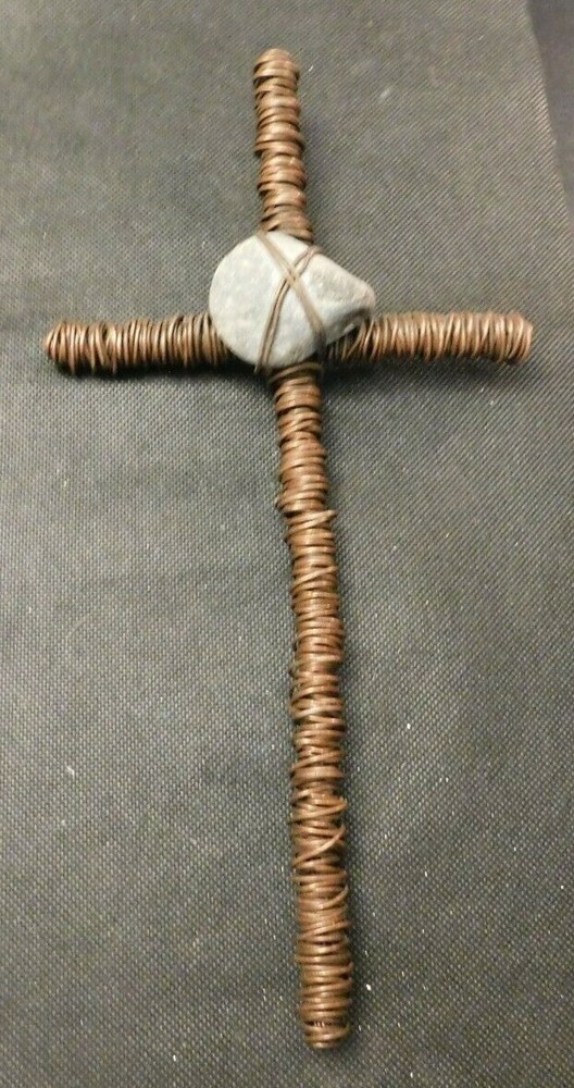 Wire and Stone Cross - Very Nice -  e1495txx
