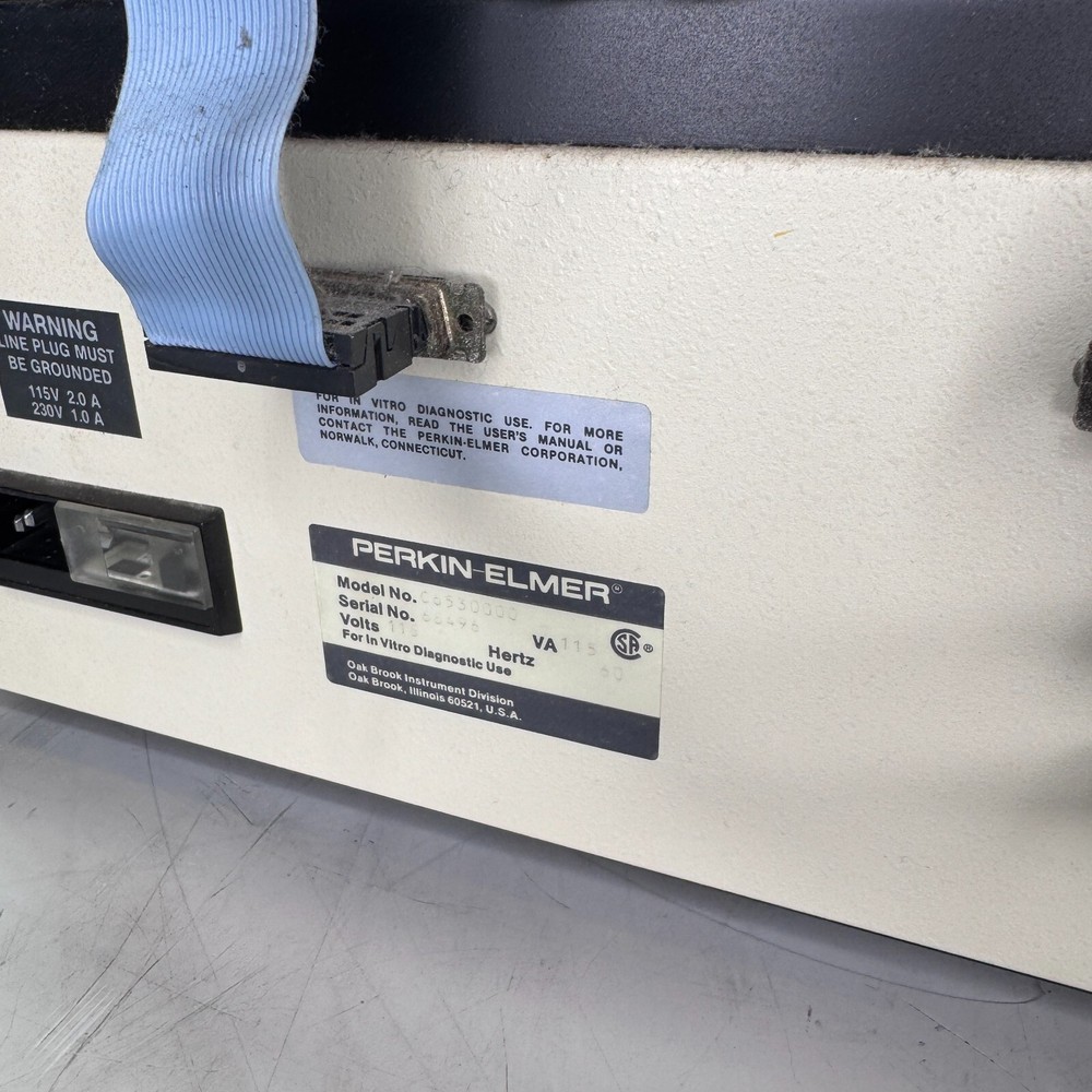 Perkin-Elmer LS-5 Fluorescence Spectrophotometer Model C6530000 – Powers On