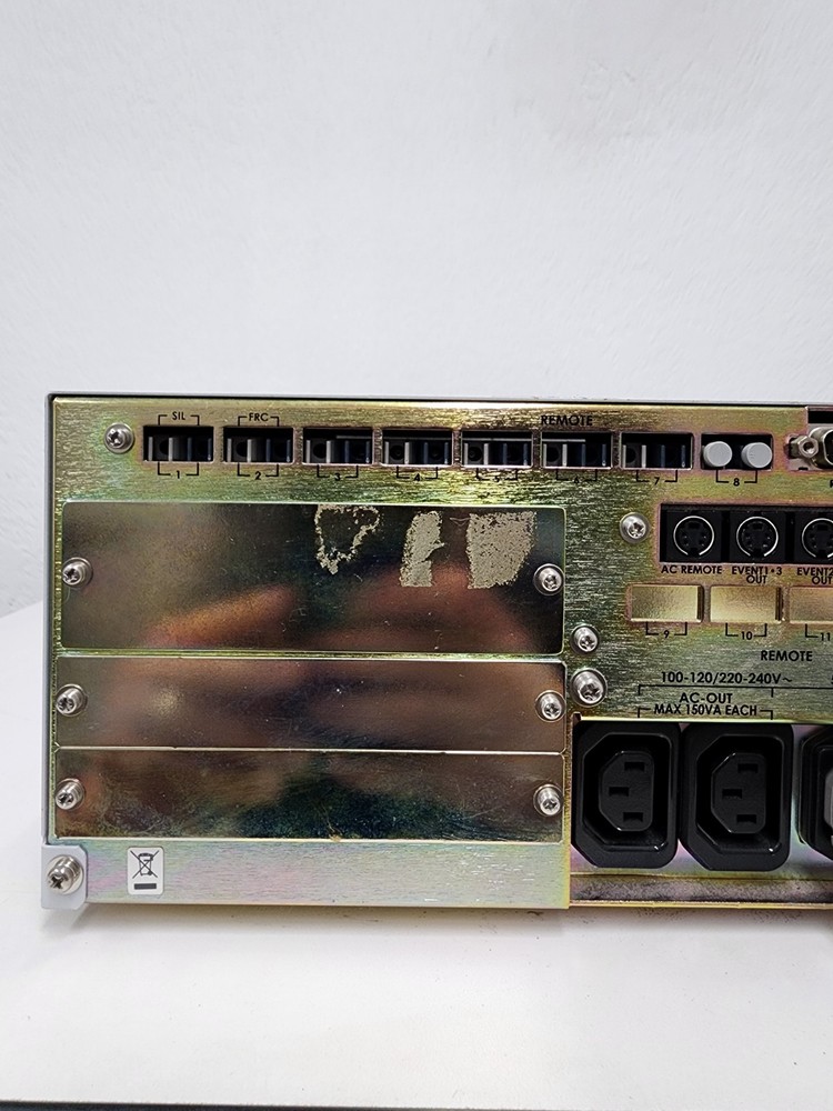 Shimadzu SCL-10AVP HPLC System Controller - Powers On 228-45051-32
