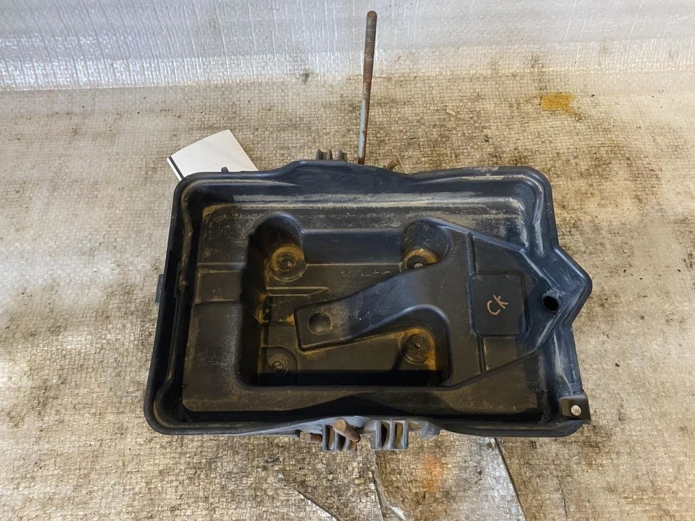 ESCAPE    2010 Battery Tray 95467