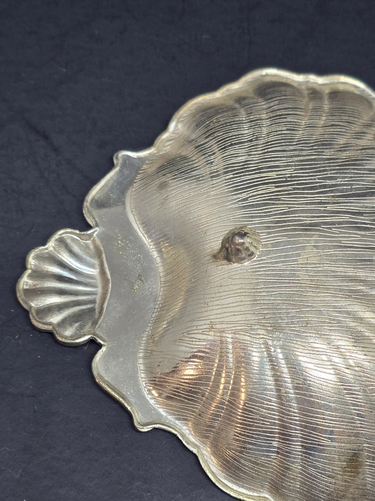 Silverplate Sea Scallop Clam Shell Footed Candy Nut, Keys Trinket Dish