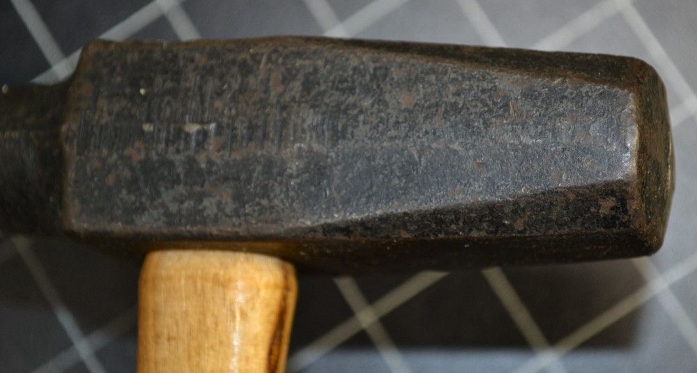 HELLER - BLACKSMITH PUNCH - 3/4" - ORIGINAL HANDLE - UNUSED