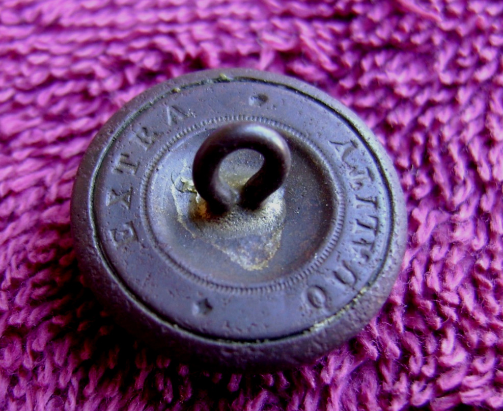 EXCAVATED UNION CAVALRY " C " OFFICER COAT BUTTON (HOLLY SPRINGS, MS)