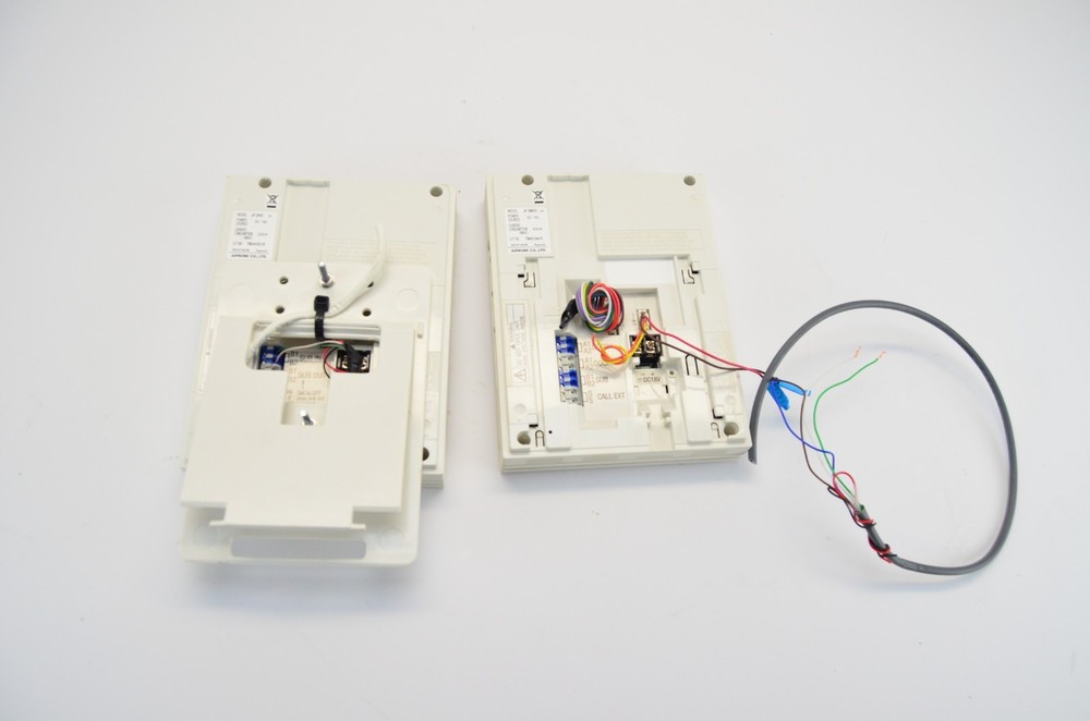 2x Aiphone JF-2HD and JF-2MED Audio/Video Intercom System Untested FOR PARTS
