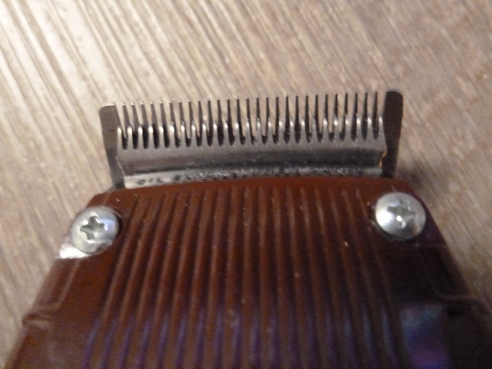 Oster 223-02 Adjustable Dog Grooming Clippers