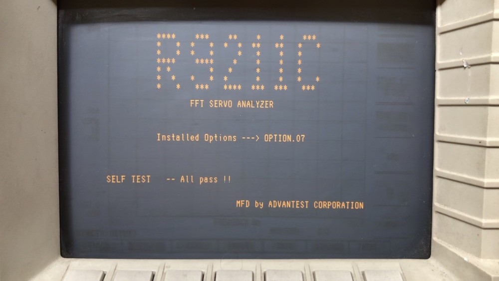 Advantest R9211C FFT Servo Analyzer