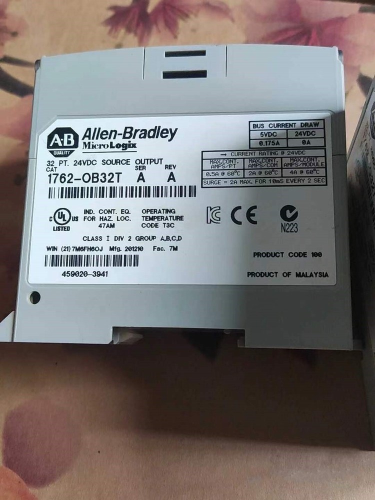 1PCS Test OK 1762-OB32T PLC module