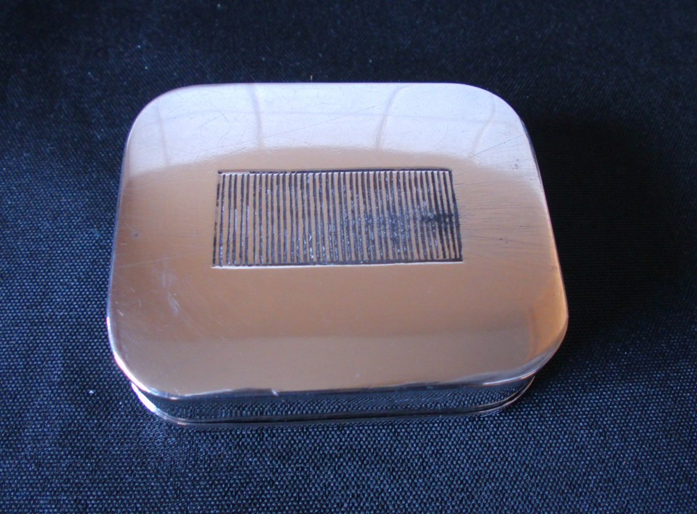 Solid Silver Rare Snuff Box With Match Strike Hallmark Date 1907 By Cohen & Char