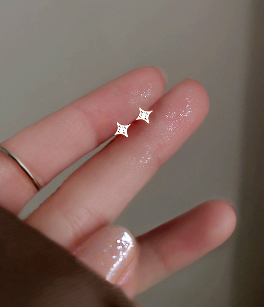 Tiny Star Ray Silver Cubic Zirconia Stud Earrings