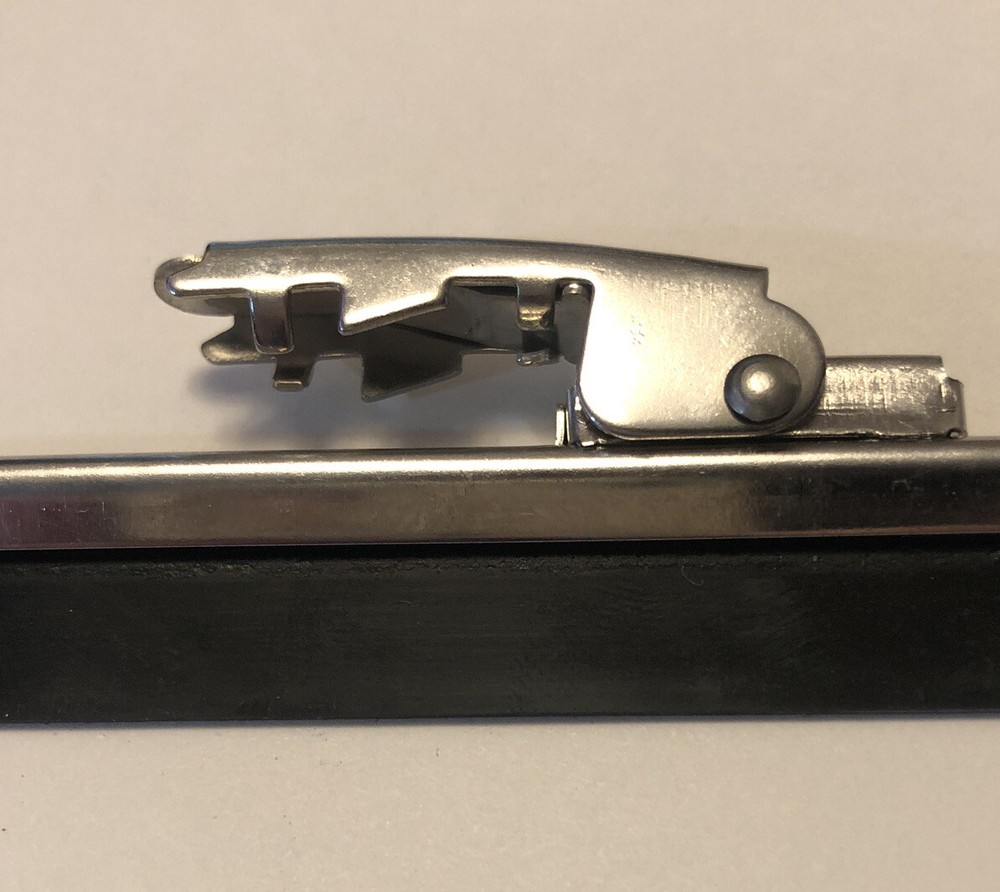Windshield Wiper Blade 11" SS Flat Windows - Rectangular Mount w/ Locking Dot
