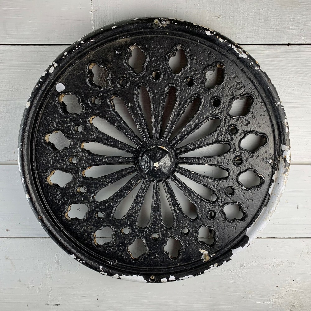 Victorian Decorative Cast Iron Air Vent
