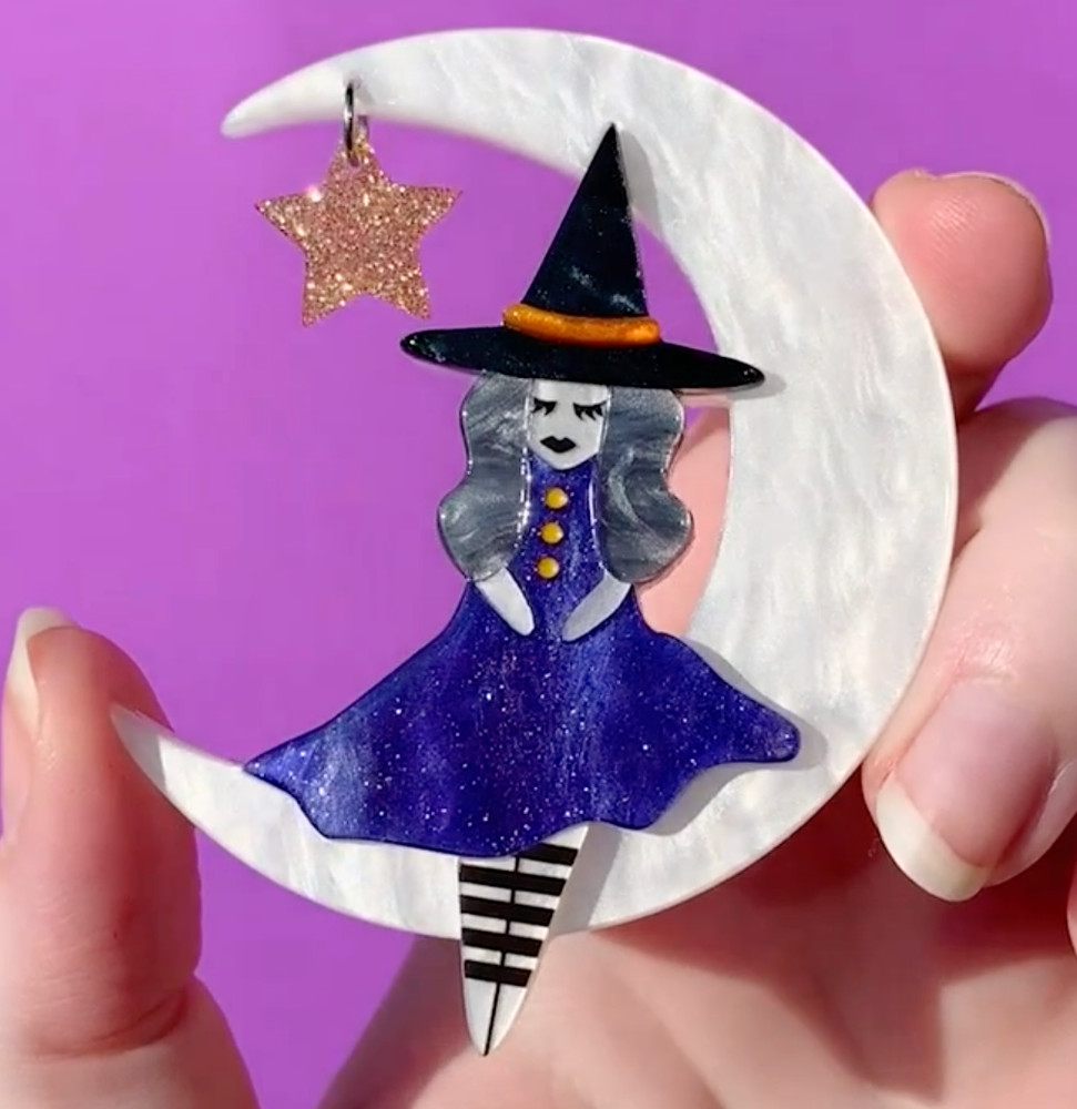 Erstwilder The Witching Hour Brooch. NIB.