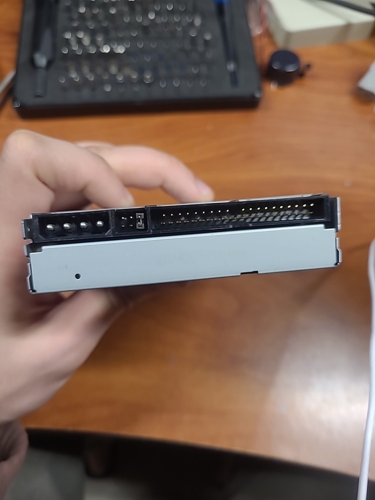 Iomega Z250ATAPI 250MB Zip Disk Drive