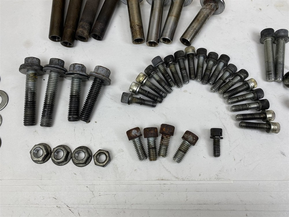 Harley-Davidson 2012 FLHTK Electra Cylinder Head & Engine Assembly Bolts