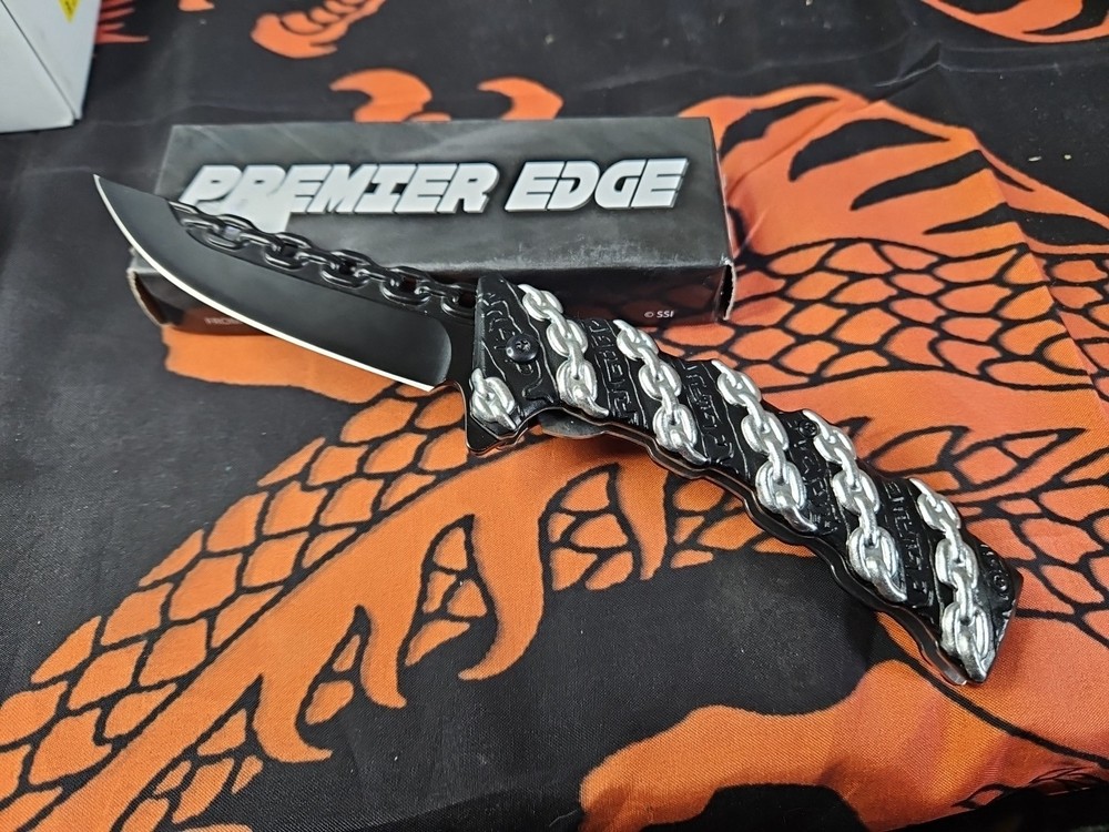 CHAIN-DESIGN PATTERN FOLDING KNIFE - 3.5" BLADE