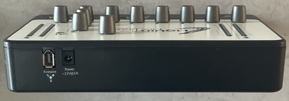 FOCUSRITE LIQUID MIX 16 FIREWIRE MIXER COMPRESSION EQ EMULATION POWERS ON