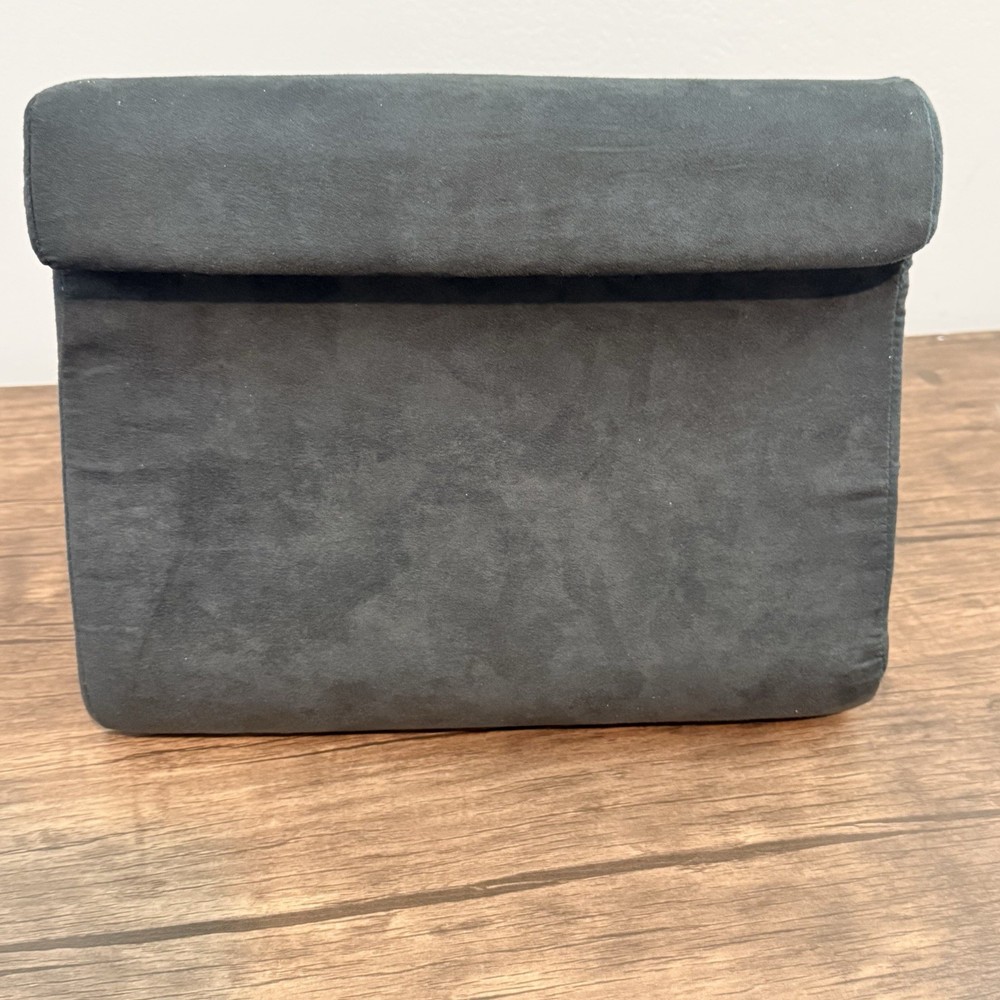 Pillow Pad Tablet Stand