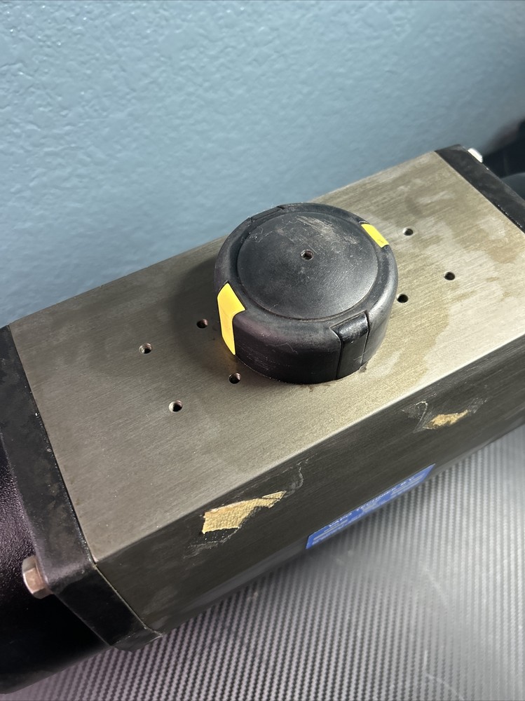 Actuator by VAPO Techniek B.V. Model: AP5D Used