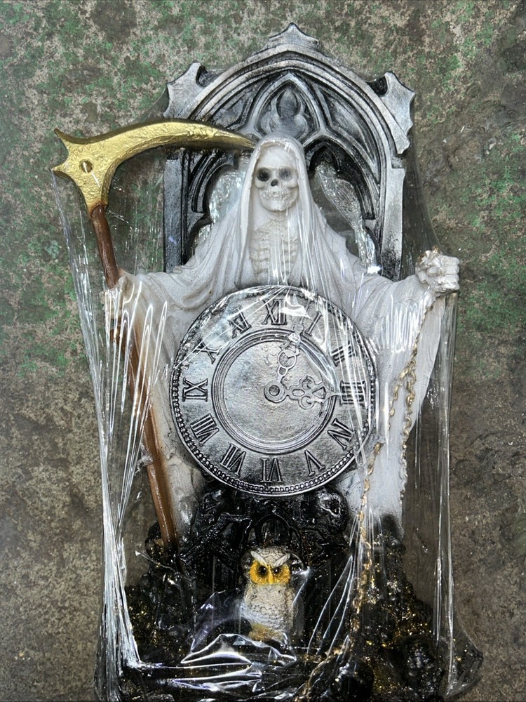 Santa Muerte White 11in
