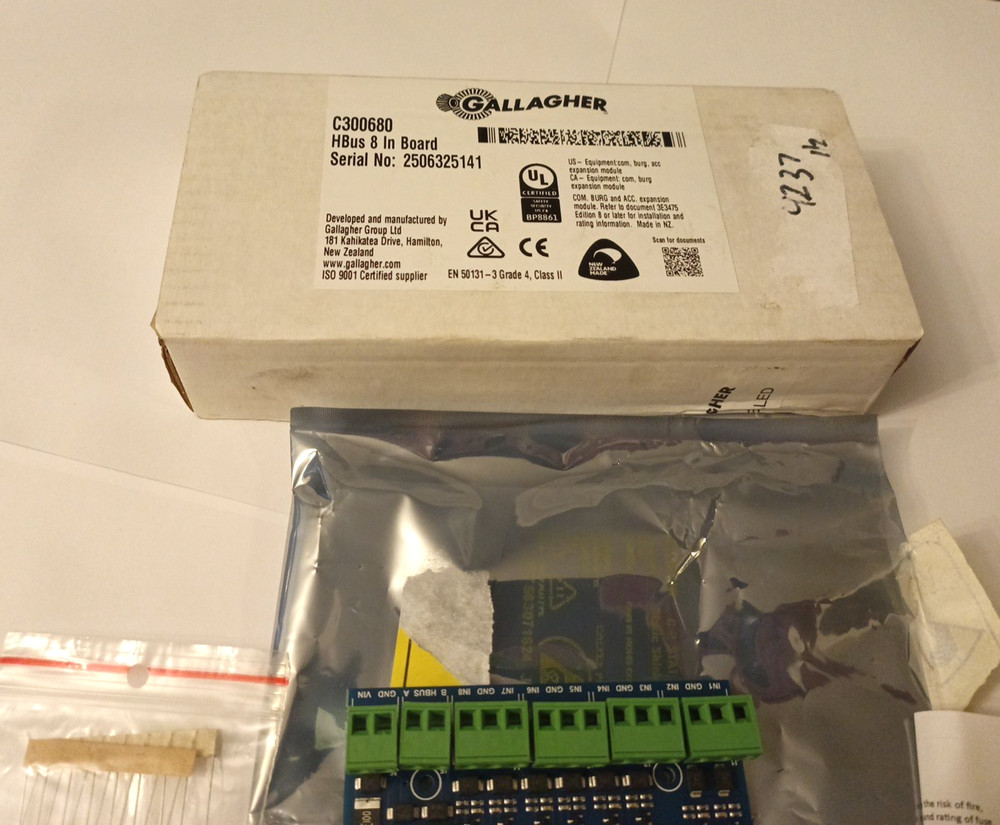 Gallagher C300680 HBUS 8 In Board - Open Box