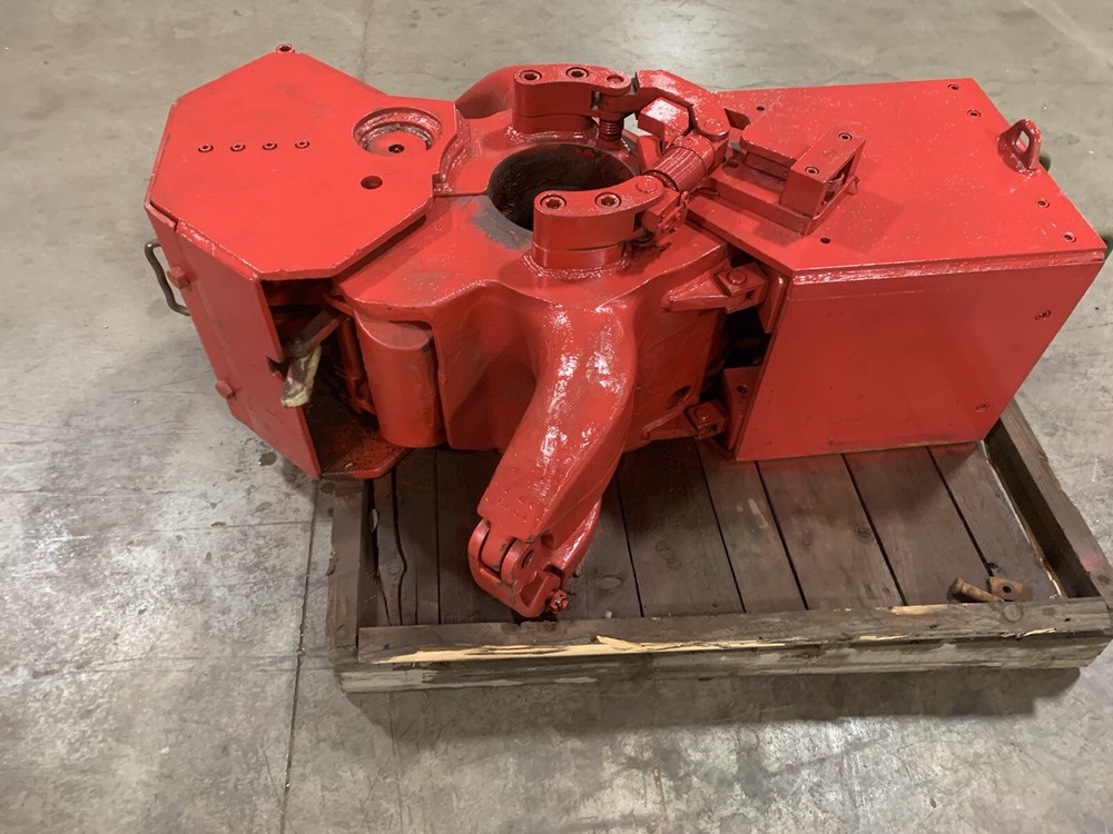 Blohm Voss 500 ton Pneumatic Drill Pipe Elevator