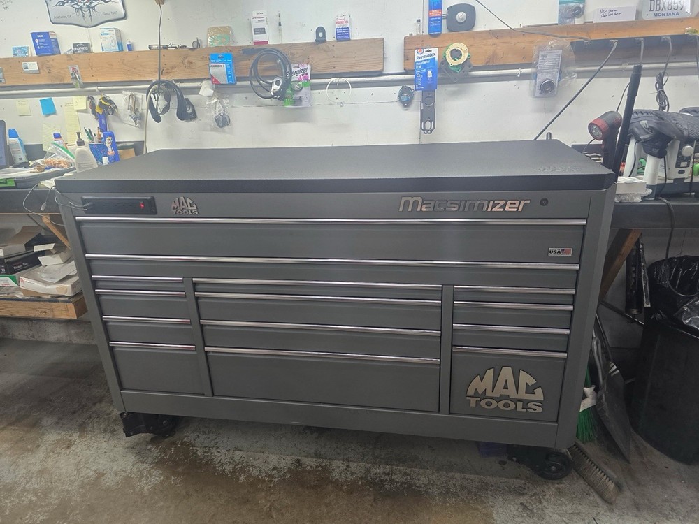 MAC tool box Macsimizer  With Power And Locking Drawers