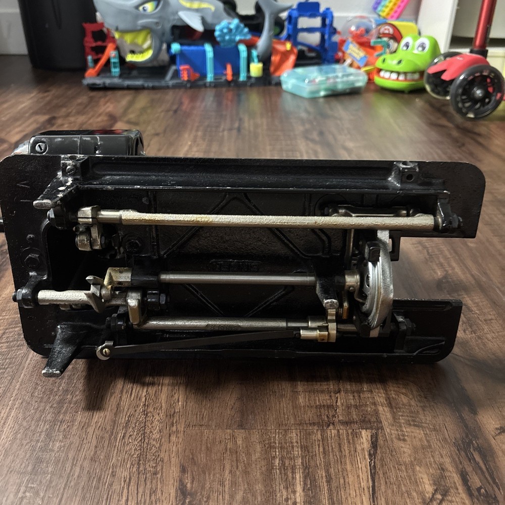 SINGER 15N "Nostalgia" Sewing Machine(Only Sewing Machine) Work