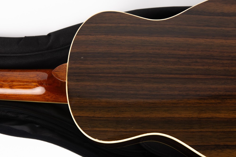 Samick Greg Bennett Designs UK-70 Ukulele with Case, strings, and Tuner