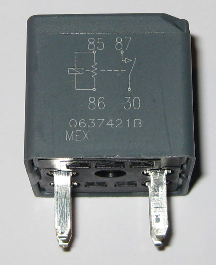 Tyco 12V Automotive Relay - 30A - VF28 GM Car SPST NO Relay - N.O. - 12 VDC Coil